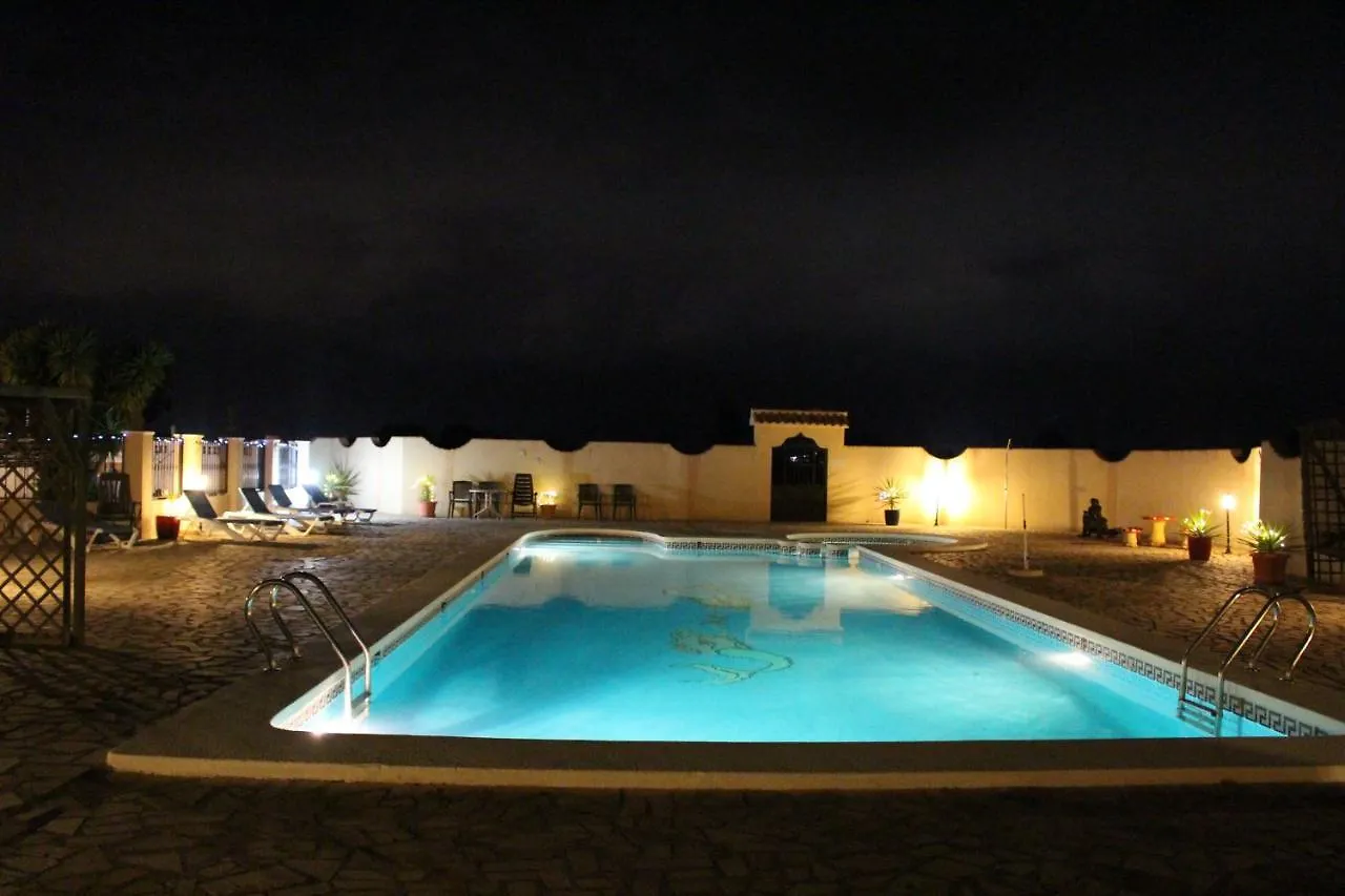 Casa Mari - Fabulous Semi-Detached Villa With Swimming Pool, Tennis Court And Huge Gardens Turre