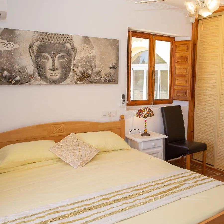 Casa Mari - Fabulous Semi-Detached Villa With Swimming Pool, Tennis Court And Huge Gardens Turre